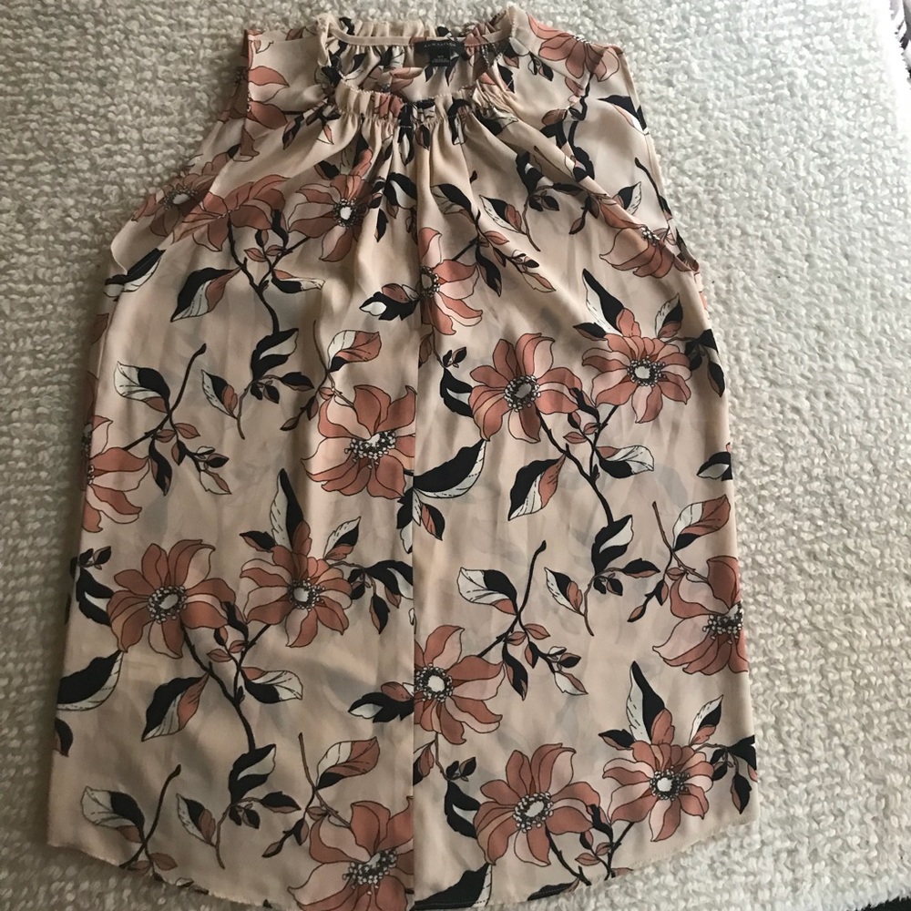 🤩 Ann Taylor blouse